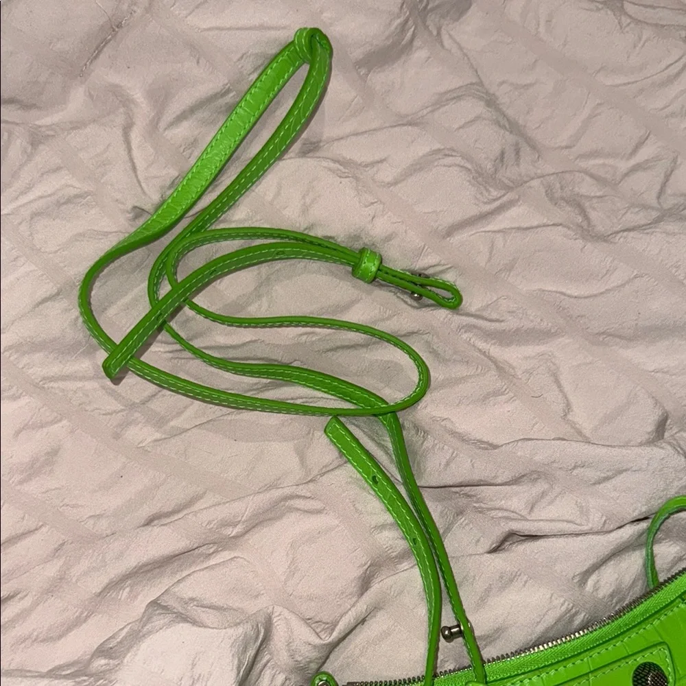 Balenciaga Neon Green Women's Bag - Picture 14 of 16